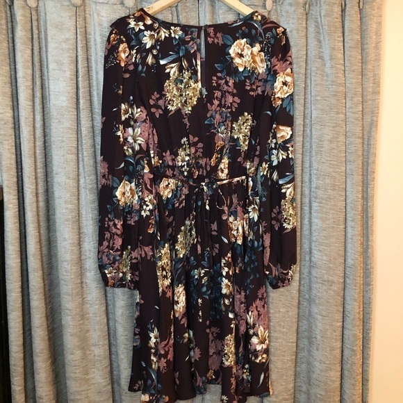 Xhiliration Wine Floral Print Long Sleeve Scoop Neck Ruffle Front Dress Medium - Picture 11 of 16
